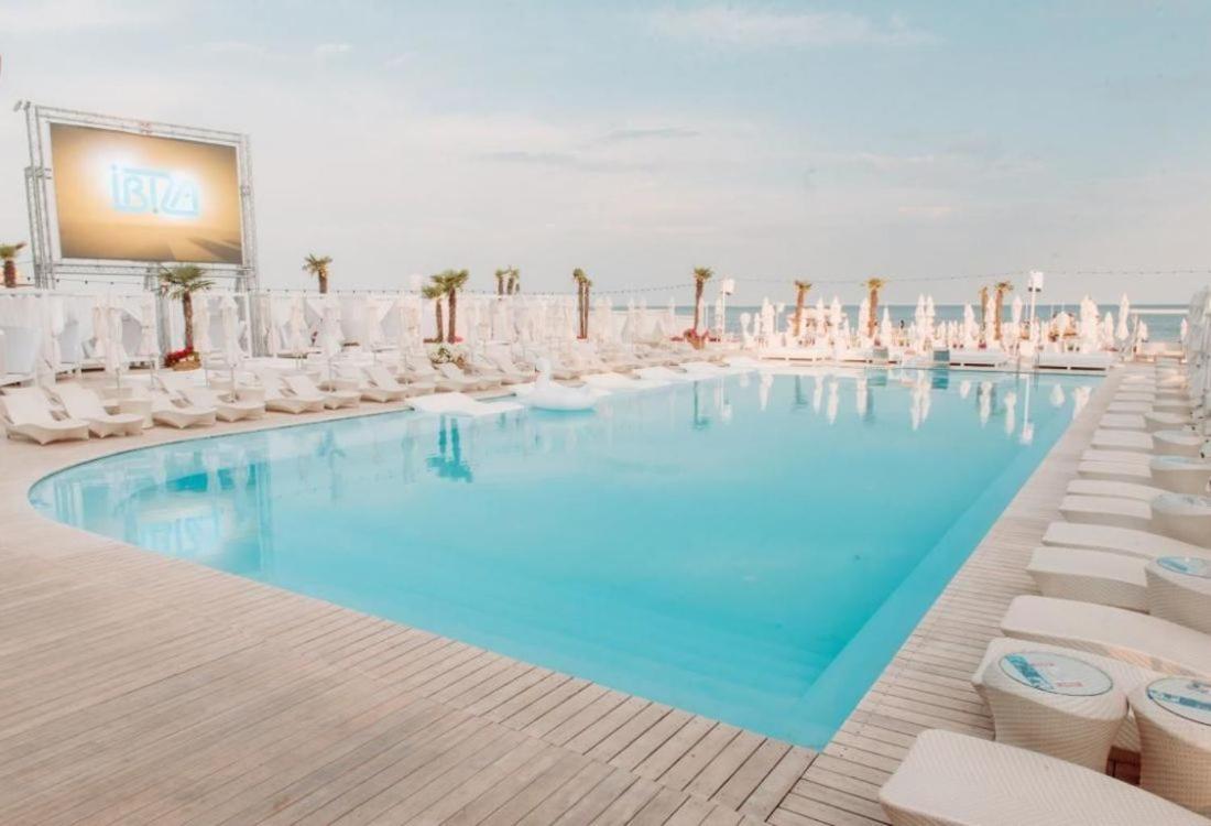 Apartments Arcadia Vip 敖德萨 外观 照片